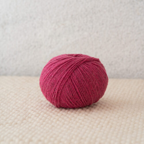 ovillo de lana española manchega color 520g de la marca wooldreamers