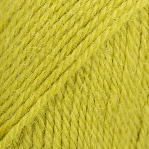 ovillo de lana de alpaca de la marca drops y color 2926 lima vivo