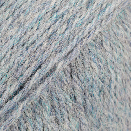 ovillo de lana de alpaca de la marca drops y color 9021 neblina