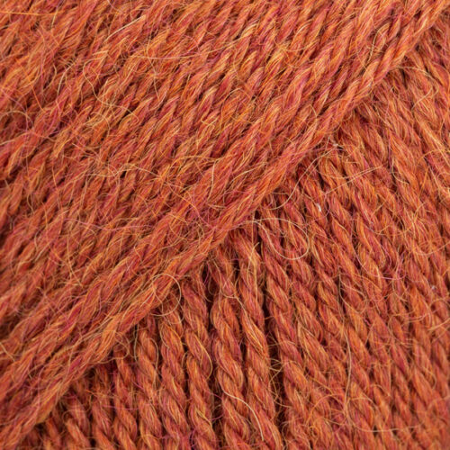 ovillo de lana de alpaca de la marca drops y color 9025 avellana