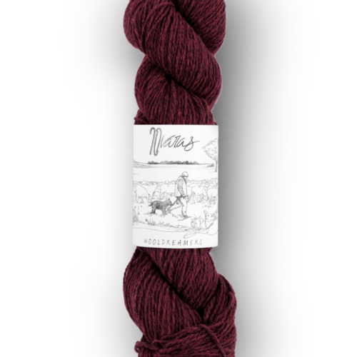 skein of Spanish transhumant wool 50 grams and 225 meters in Wine color