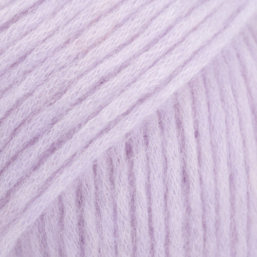 ovillo de lana, alpaca y poliamida de 50 gramos y 150 metros en grosor aran en color 41 dulce orquidea