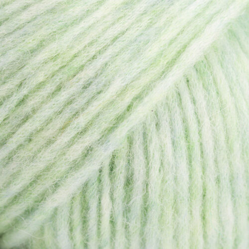 ovillo de lana, alpaca y poliamida de 50 gramos y 150 metros en grosor aran en color 42 helado de pistacho