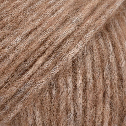 ovillo de lana, alpaca y poliamida de 50 gramas y 150 metros en grosor aran en color 49 bellota