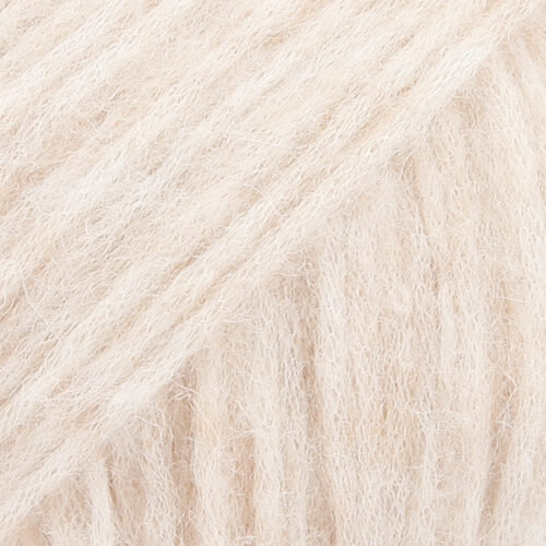 ovillo de lana, alpaca y poliamida de 50 gramas y 150 metros en grosor aran en color 02 trigo