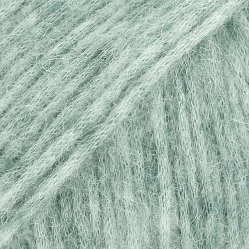 ovillo de lana, alpaca y poliamida de 50 gramas y 150 metros en grosor aran en color 30 verde salvia