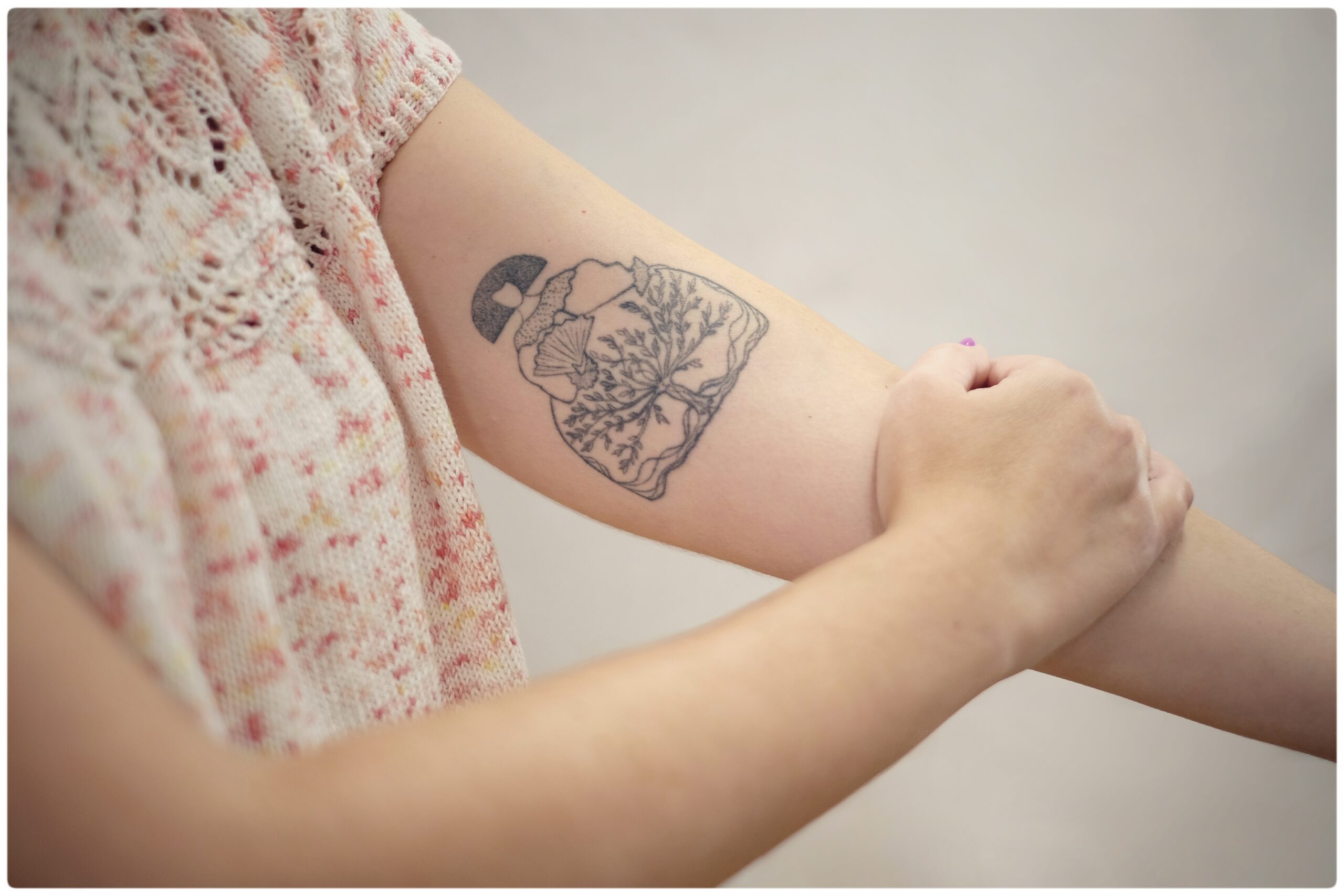 foto de mi tatuaje de menina y árbol de la vida en memoria de mi madre